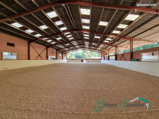 Propriété 12 pièces 420 m²