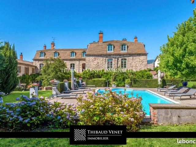 Propriété 12 pièces 933 m²