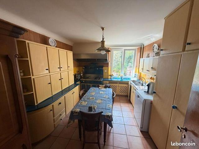 Propriété 14 pièces 328 m²