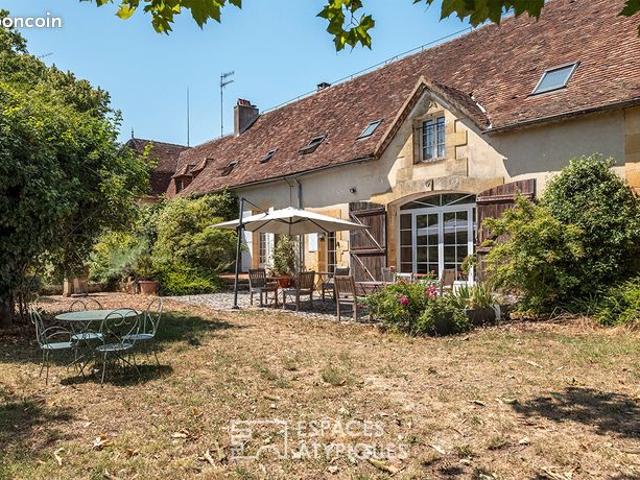 Propriété 15 pièces 590 m²