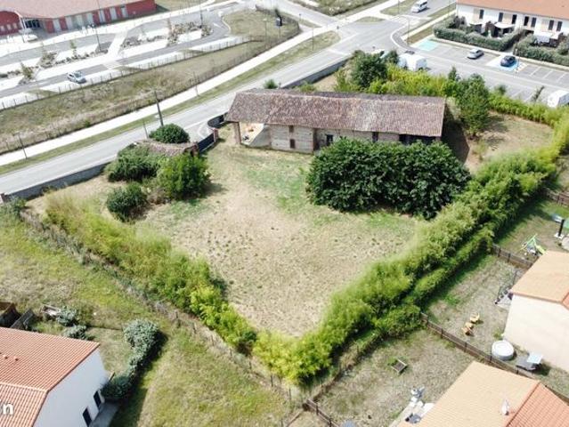 Propriété 1 pièce 330 m²