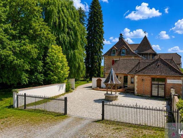 Propriété 21 pièces 525 m²