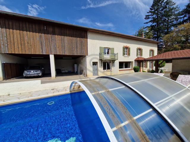 Propriété 230 m2 + grande dépendance + terrain constructible