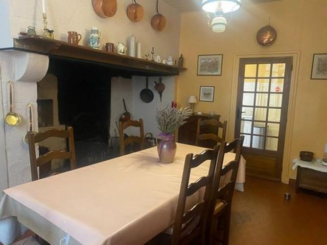 Propriété 282m² 14 pièces
