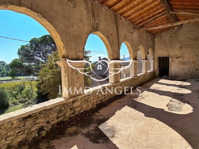 Propriété 30 pièces 2500 m²