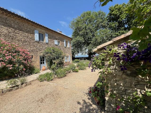 Propriété 350 m2 8 chambres en Drôme 350m² Valence