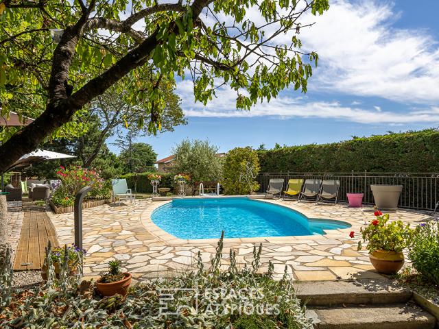 Propriété 7 chambres avec piscine et dépendance
