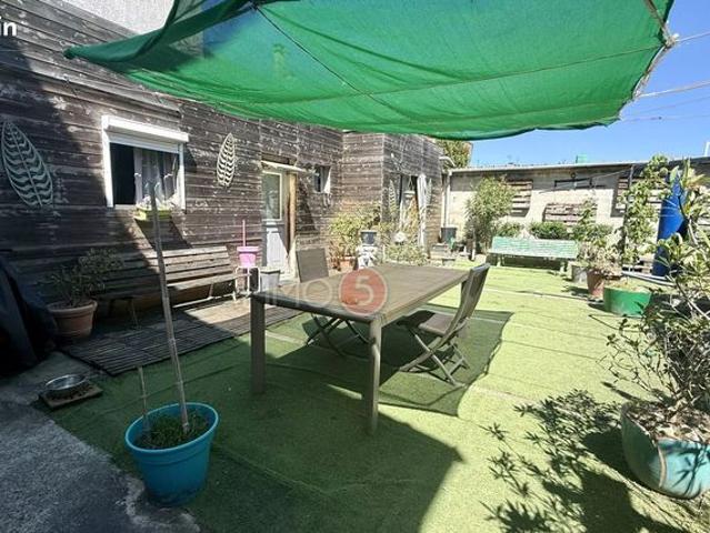 Propriété 7 pièces 100 m²