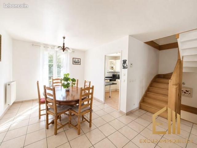 Propriété 7 pièces 135 m²