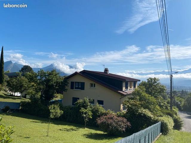 Propriété 7 pièces 143 m²