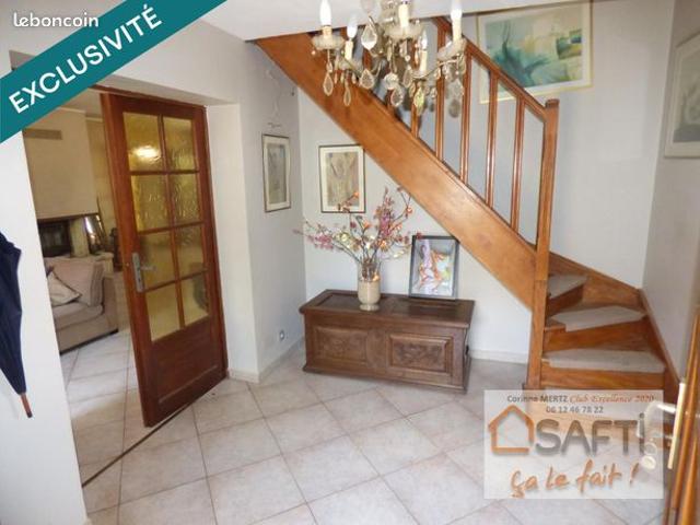 Propriété 7 pièces 161 m²