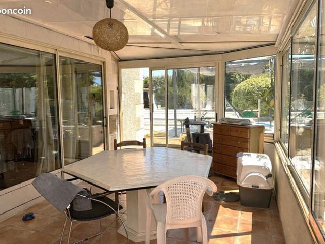Propriété 7 pièces 178 m²