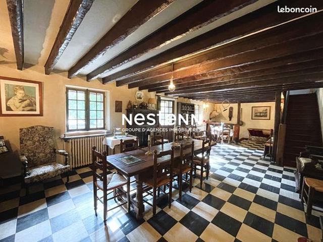 Propriété 7 pièces 180 m²