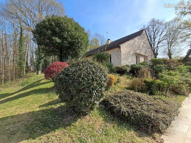 Propriété 7 pièces 204 m²