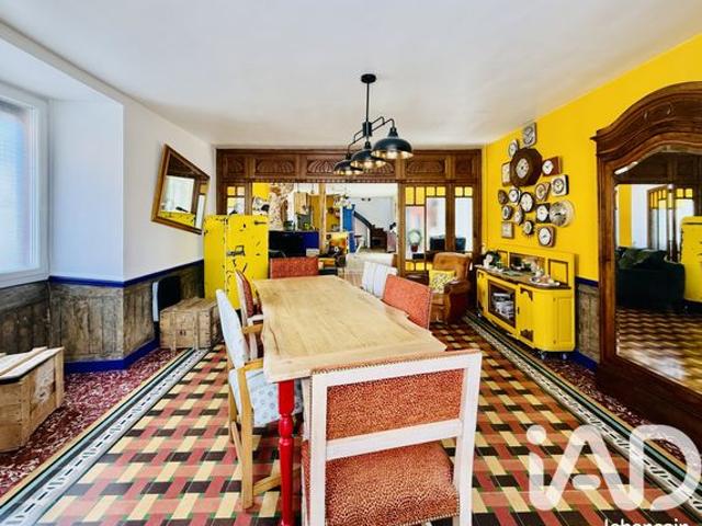 Propriété 7 pièces 217 m²
