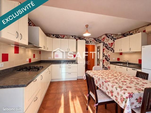 Propriété 7 pièces 221 m²