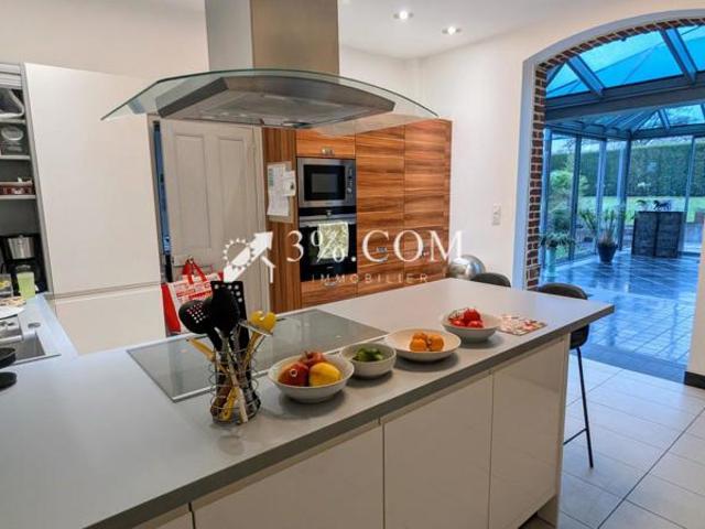 Propriété 7 pièces 230 m2