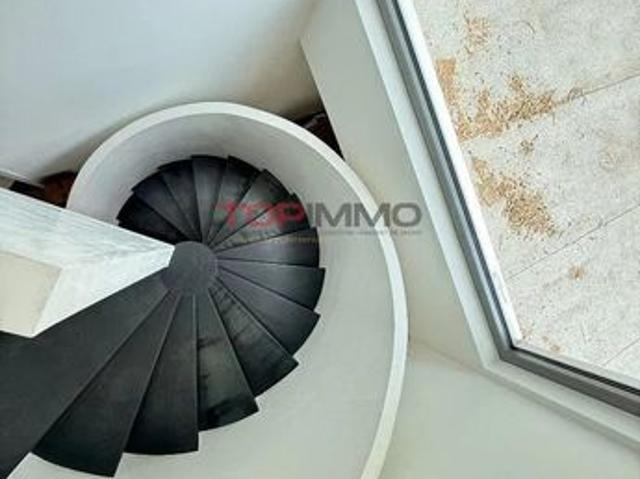 Propriété 7 pièces 248 m²