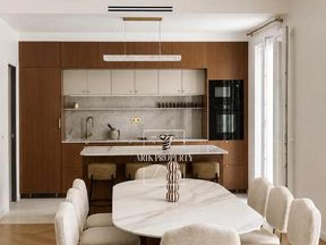 Propriété 7 pièces 360 m²