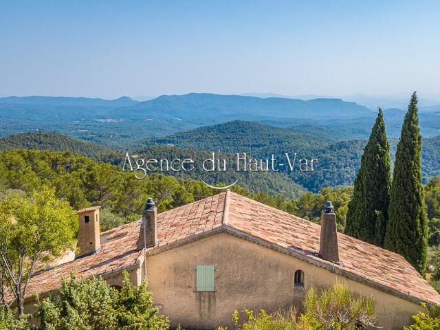 Propriété 7ha, maison de gardien, maison d'amis. Vue excepti. 477m² Seillans