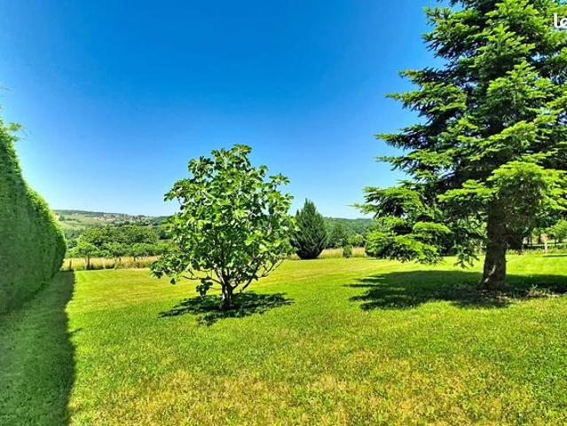 Propriété 4 pièces 106 m²