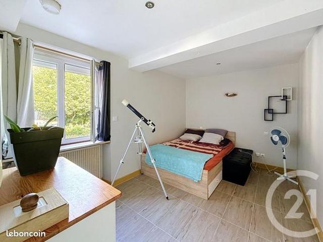 Propriété 4 pièces 102 m²