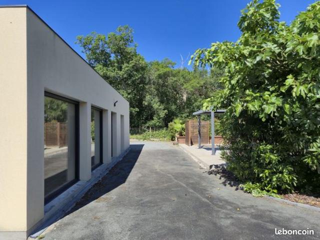 Propriété 4 pièces 120 m²