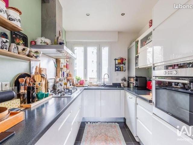 Propriété 4 pièces 150 m²