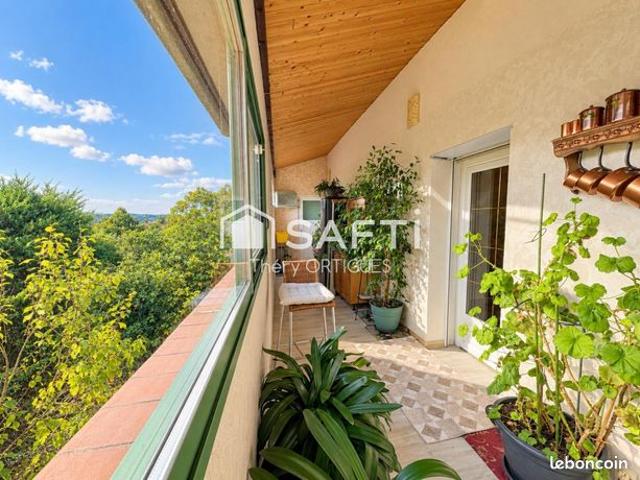 Propriété 4 pièces 153 m²