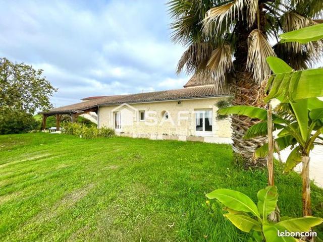 Propriété 4 pièces 285 m²