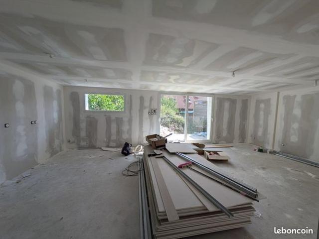Propriété 4 pièces 77 m²