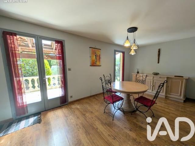 Propriété 4 pièces 80 m²