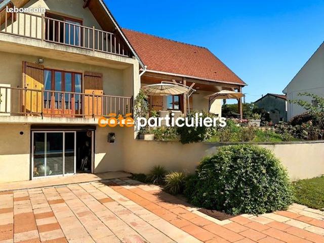 Propriété 5 pièces 130 m²
