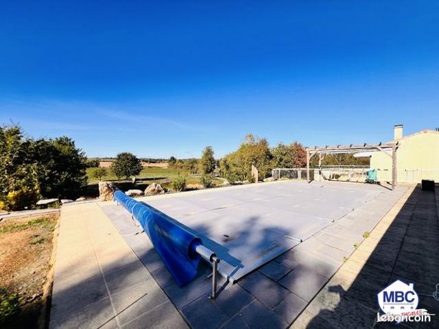 Propriété 5 pièces 144 m²