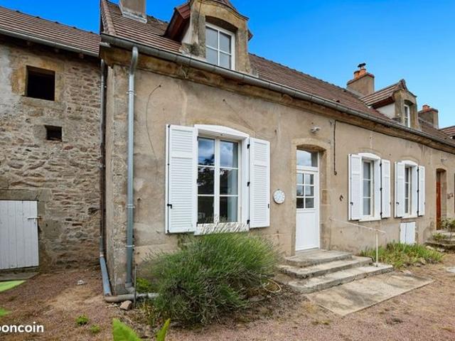 Propriété 5 pièces 140 m²