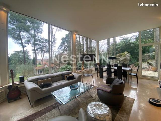 Propriété 5 pièces 160 m²