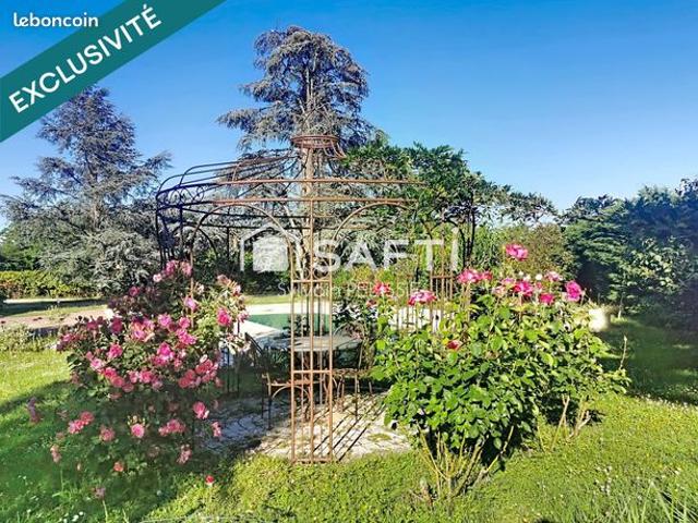 Propriété 5 pièces 162 m²