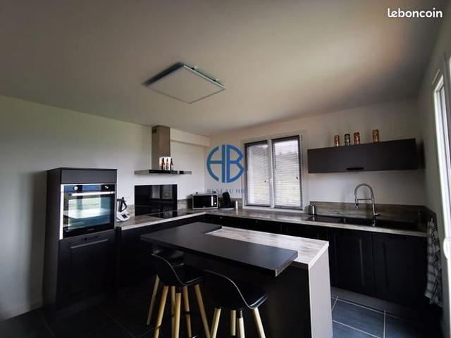 Propriété 5 pièces 181 m²