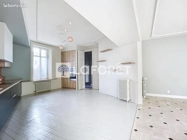 Propriété 5 pièces 195 m²