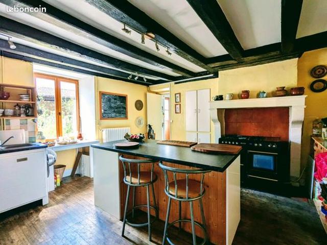 Propriété 5 pièces 202 m²