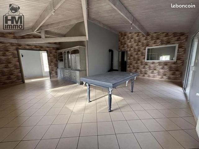 Maison 5 pièces 210 m²