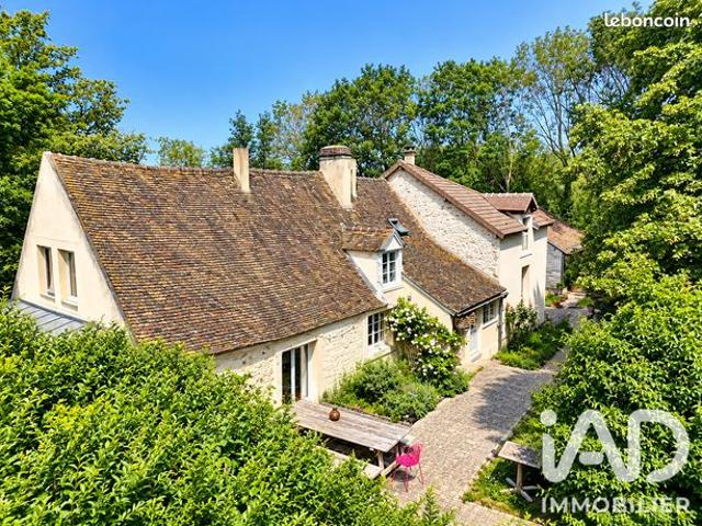 Propriété 5 pièces 575 m²