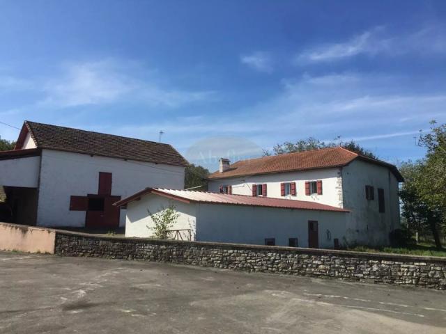Propriété 6 hectares vue Pyrénées