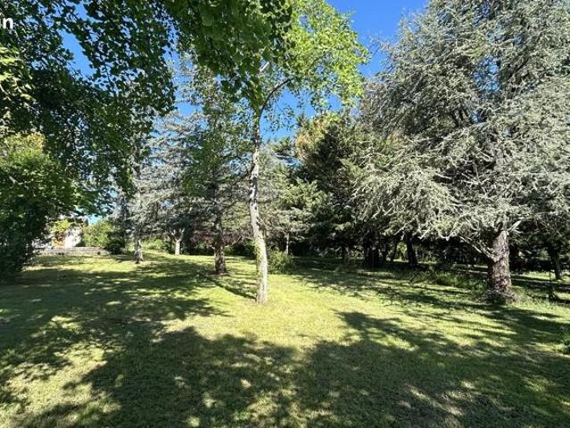 Propriété 6 pièces 121 m²