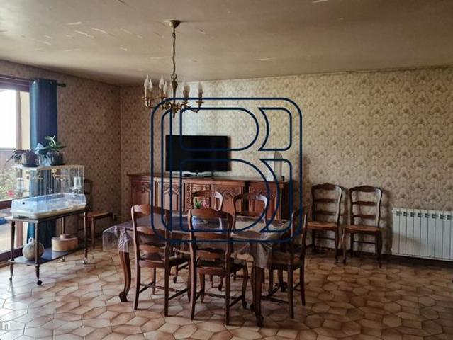 Propriété 6 pièces 121 m²