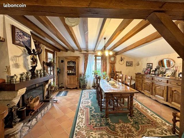 Propriété 6 pièces 135 m²