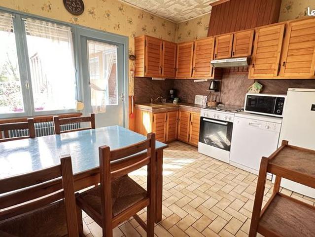 Propriété 6 pièces 133 m²