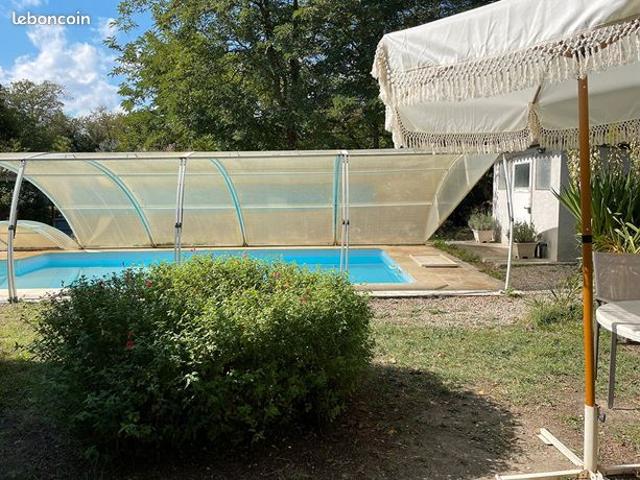Propriété 6 pièces 141 m²