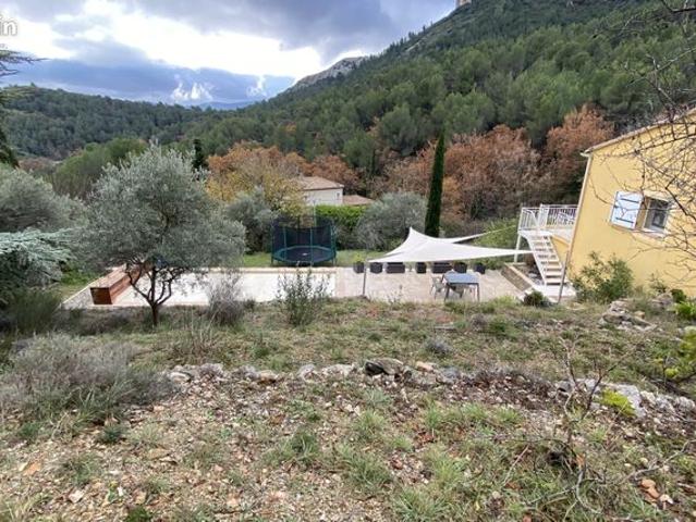Propriété 6 pièces 150 m²