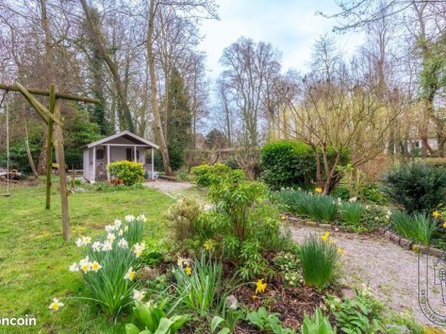 Propriété 6 pièces 151 m²